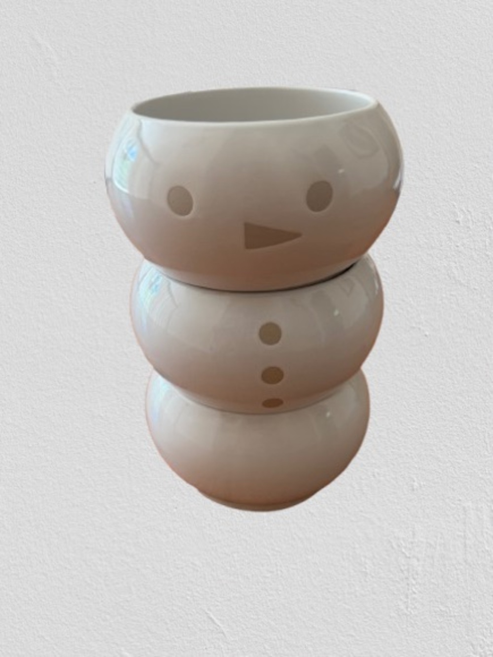 NWT Crate&Barrel Ceramic St Snowman Bowl of 3 Bolws.